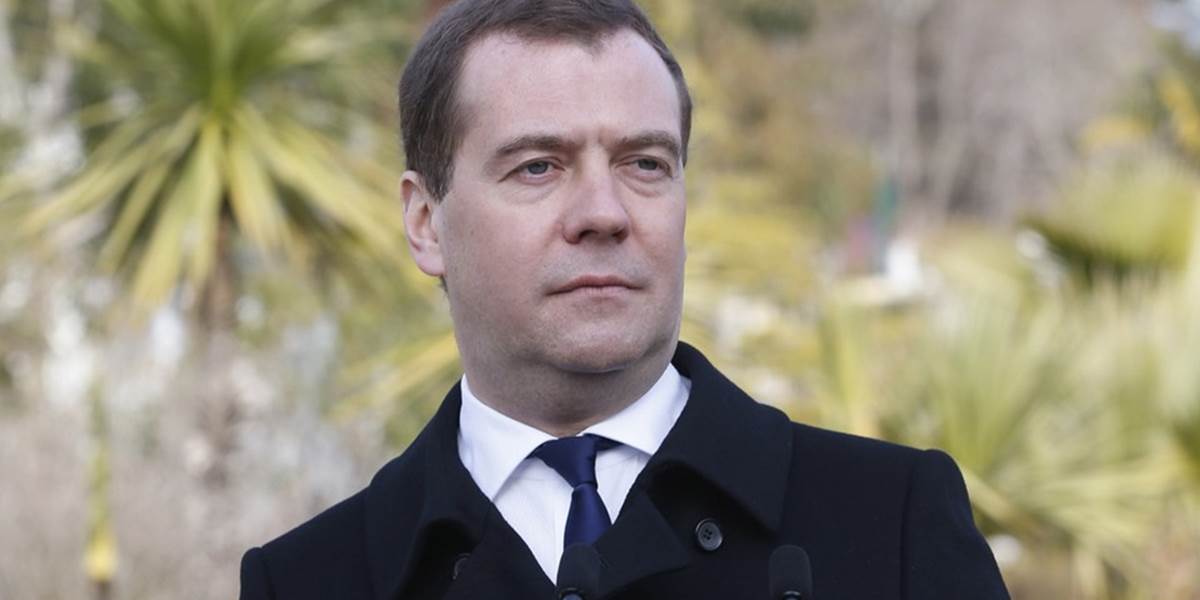 Medvedev nariadil realizovať plán na stavbu mosta cez Kerčský prieliv