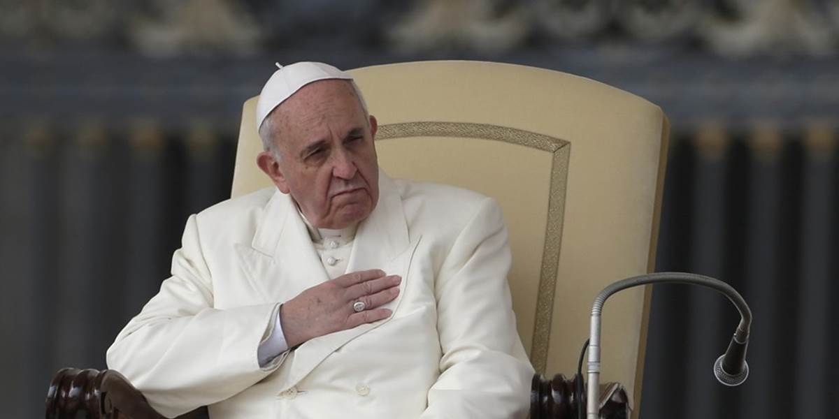 Pápež bude mať vlastný časopis, vydá mu ho Berlusconi