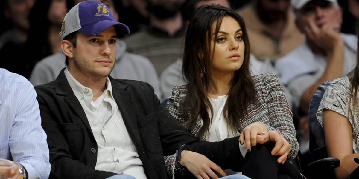 Mila Kunis sa objaví po boku snúbenca Ashtona Kutchera v seriáli Dva a pol chlapa