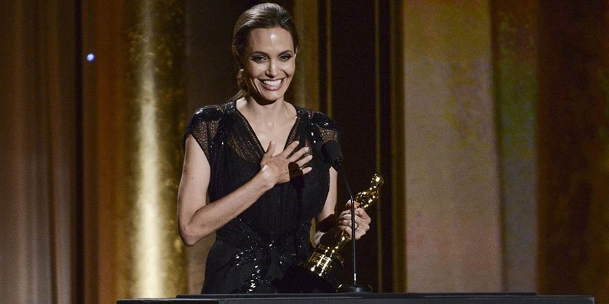 Angelina Jolie: Je vtipné byť Vládkyňou zla