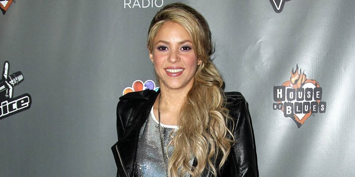 Gerard Piqué nedovolí aby mala Shakira v klipe mužov