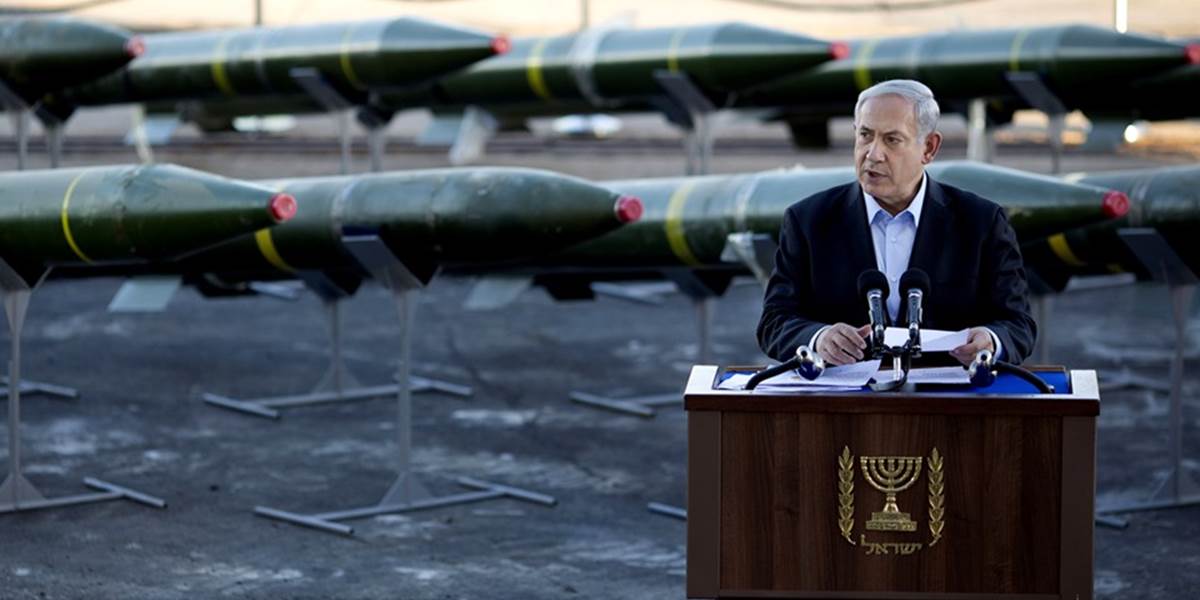 Izraelský premiér si prezrel rakety, ktoré komandá zadržali v Červenom mori