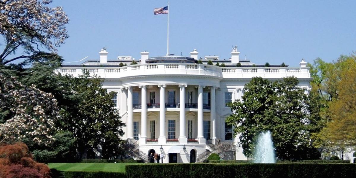 Biely dom prognózuje zrýchlenie ekonomického rastu USA