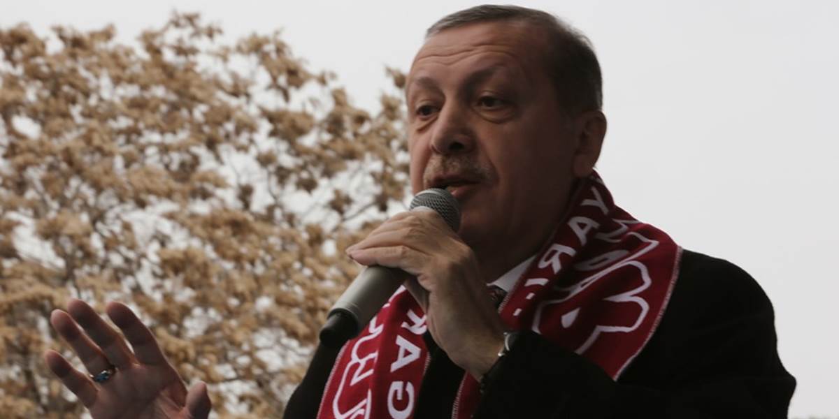 Erdogan upustil od hrozby blokovania sociálnych sietí