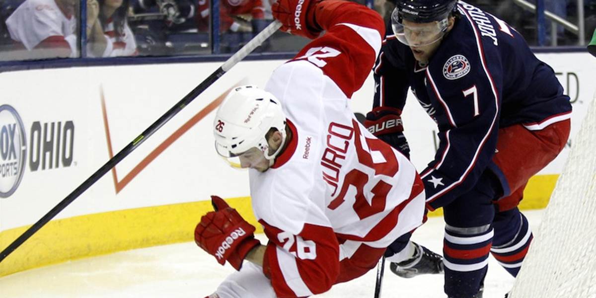 NHL: Tomáš Jurčo má zlomené rebro a čaká ho pauza
