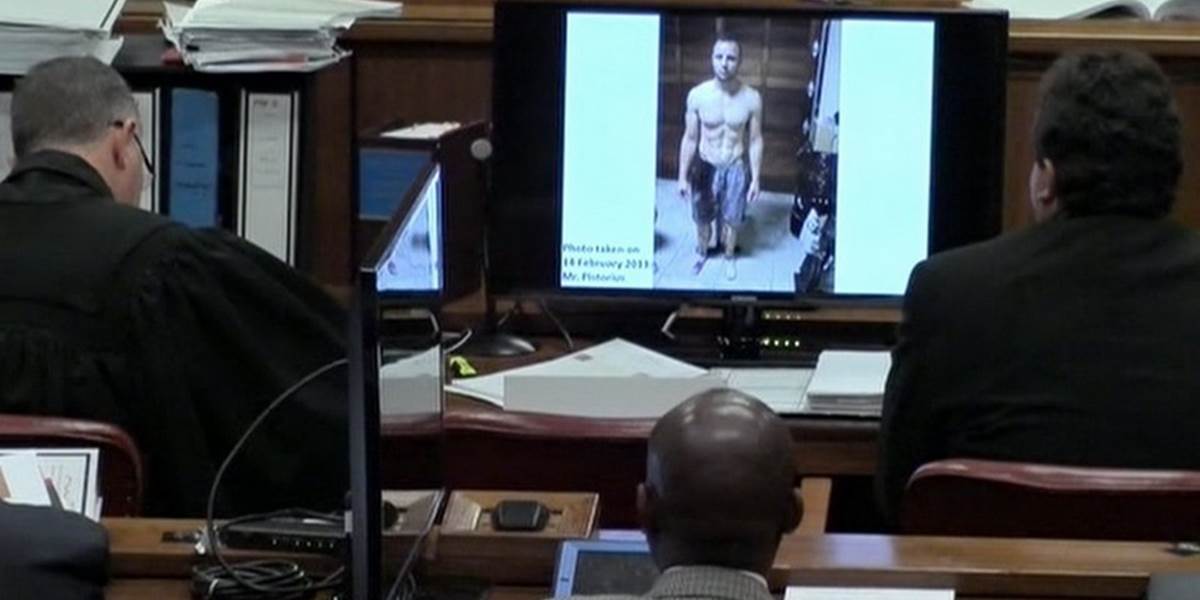 Súd s Pistoriusom: Obžaloba ukázala súdu fotografie zakrvaveného Pistoriusa