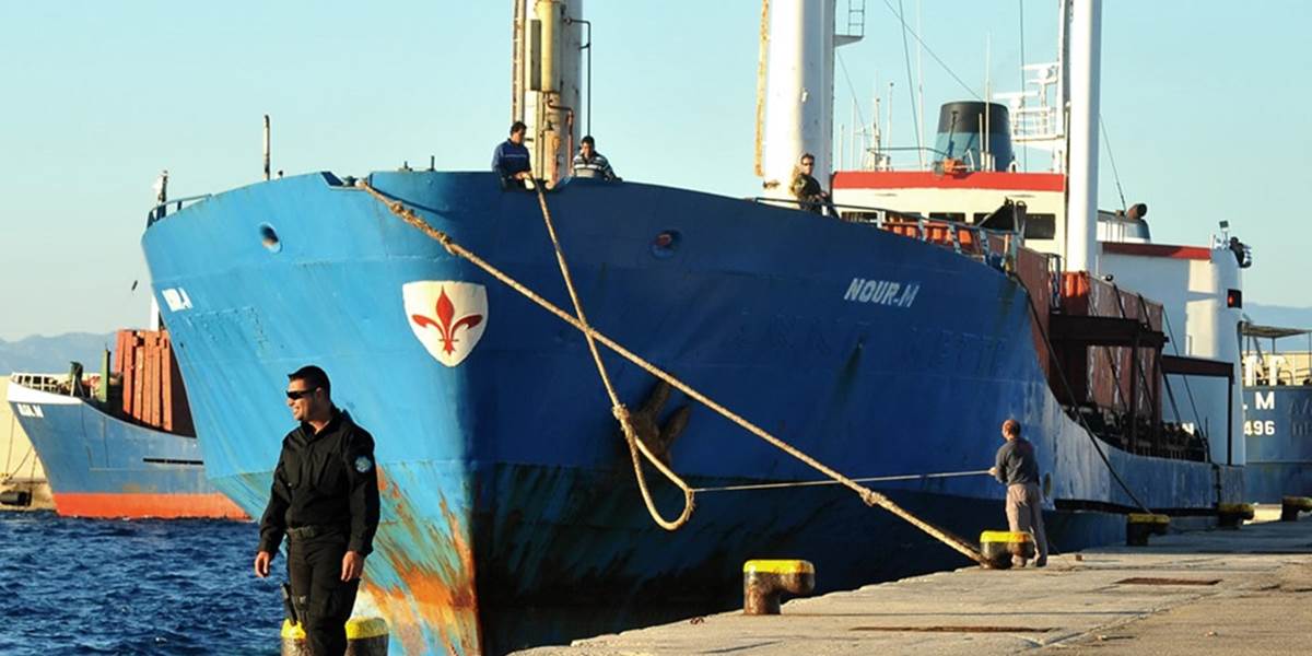 Colníci našli na lodi zo Sierra Leone 12 ton hašišu