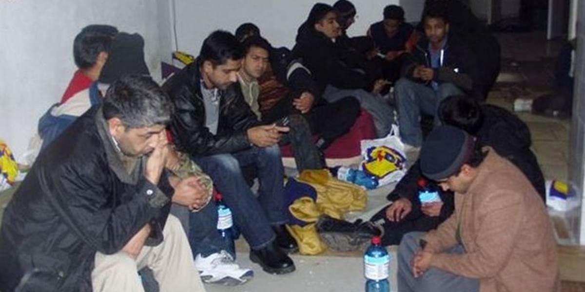 Colníci našli pri kontrole kamióna 22 nelegálnych migrantov zo Sýrie