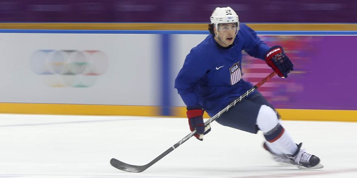 NHL: Carolina predĺžila zmluvu s obrancom Faulkom do roku 2020