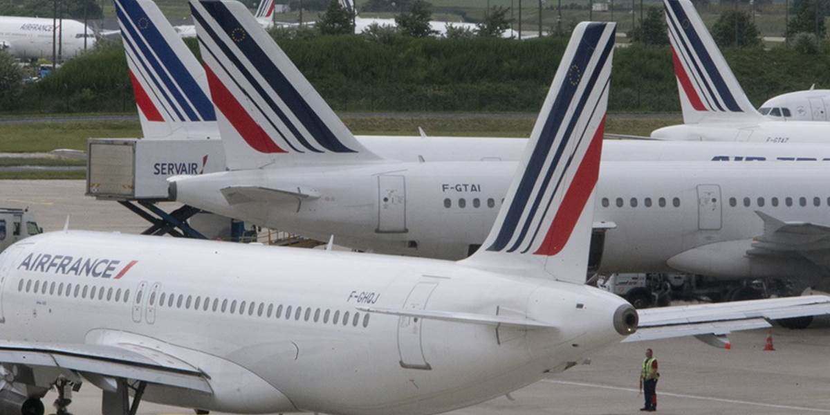 Francúzske lietadlo núdzovo pristálo, muselo obísť Rusko