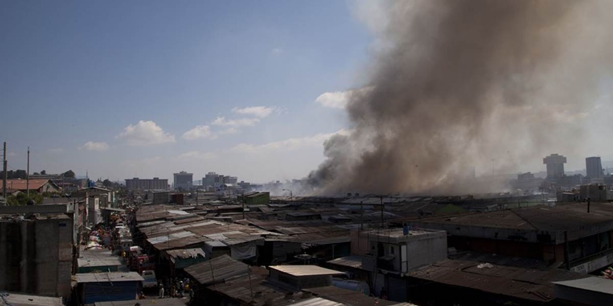 Požiar v čínskej továrni na spodnú bielizeň neprežilo 11 ľudí