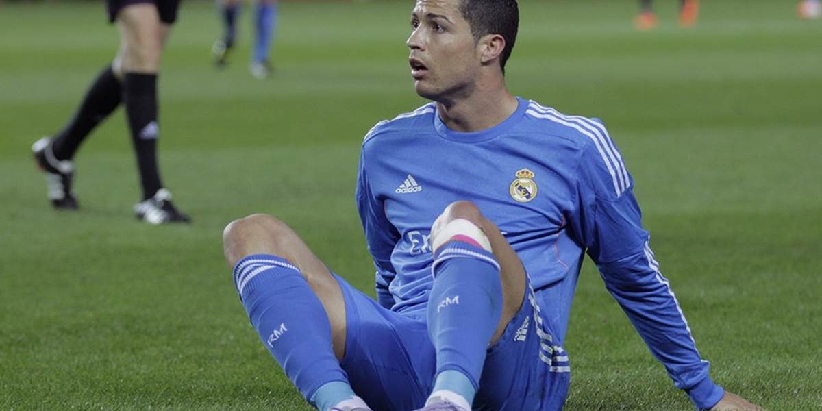Ronaldo hrá napriek bolestiam kolena, tvrdia španielske médiá