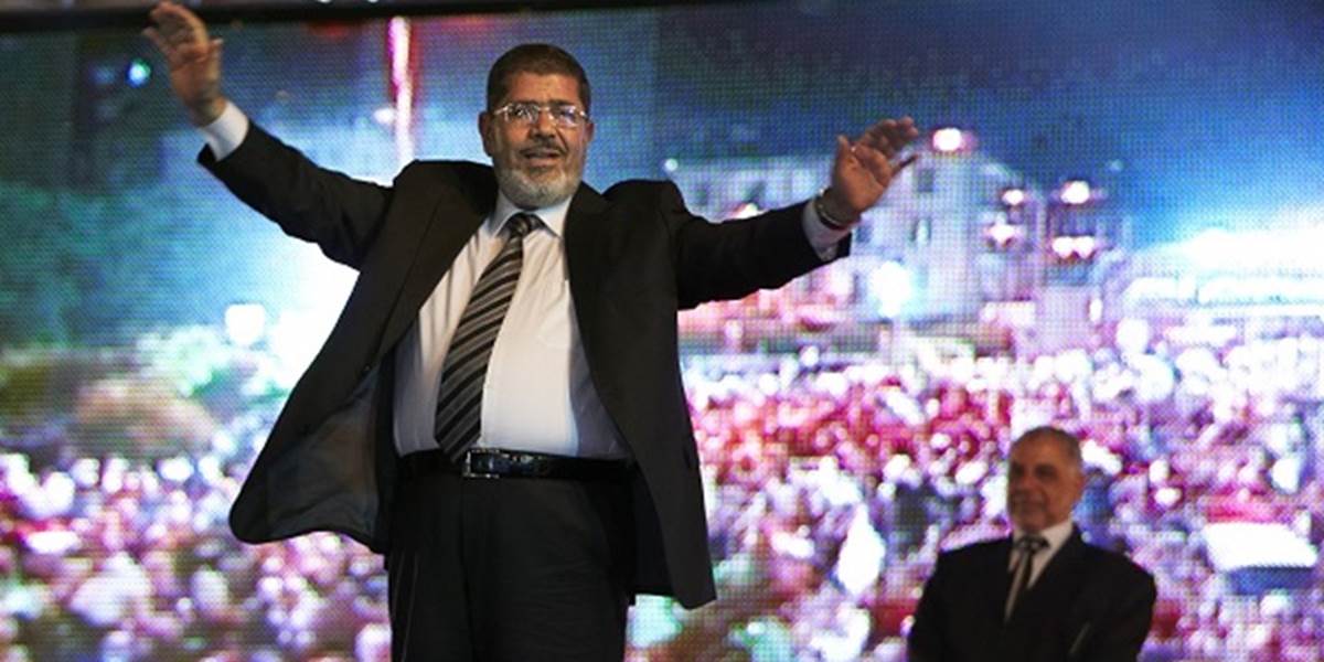 Súd odsúdil na smrť dvoch podporovateľov exprezidenta Mursího
