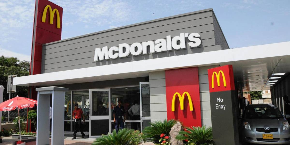 Situácia na Ukrajine: McDonald's zatvoril svoje prevádzky na Kryme!